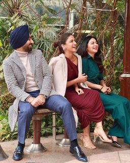 Wamiqa Gabbi feet photo thumbnail