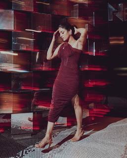 Wamiqa Gabbi feet photo thumbnail