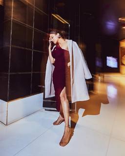 Wamiqa Gabbi feet photo thumbnail