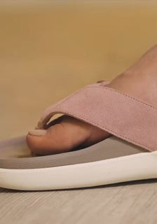 Wamiqa Gabbi feet photo thumbnail