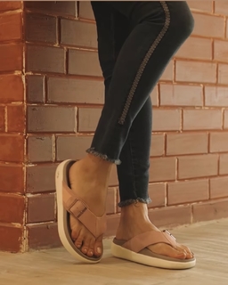 Wamiqa Gabbi feet photo thumbnail