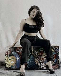 Wamiqa Gabbi feet photo thumbnail