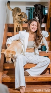 Wamiqa Gabbi feet photo thumbnail