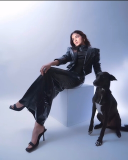 Wamiqa Gabbi feet photo thumbnail