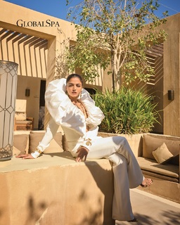 Wamiqa Gabbi feet photo thumbnail