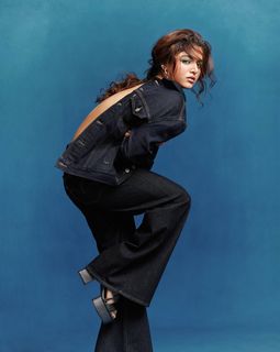 Wamiqa Gabbi feet photo thumbnail