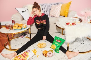 Wan-Ting Tseng feet photo 2