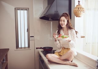 Wan-Ting Tseng feet photo 9