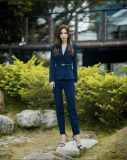 Wan-Ting Tseng feet photo 3