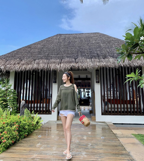 Wan-Ting Tseng feet photo 9