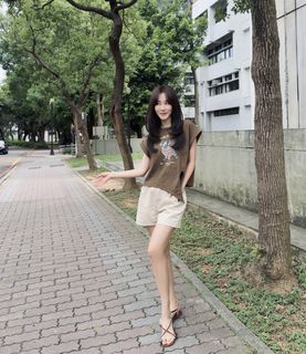 Wan-Ting Tseng feet photo 1