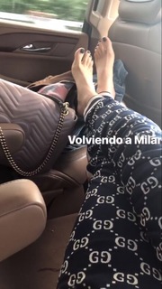 Wanda Nara feet photo thumbnail