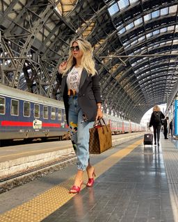 Wanda Nara feet photo thumbnail
