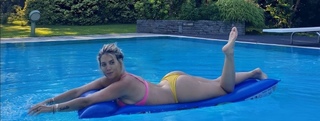 Wanda Nara feet photo thumbnail