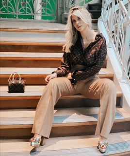 Wanda Nara feet photo thumbnail