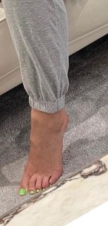 Wanda Nara feet photo thumbnail