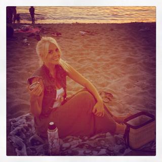 Wanda Nara feet photo thumbnail