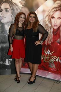 Wanessa Camargo feet photo thumbnail