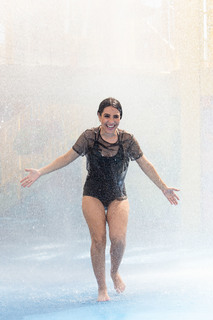 Wanessa Camargo feet photo thumbnail