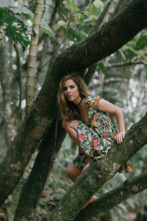 Wanessa Camargo feet photo thumbnail