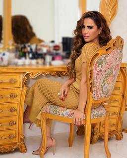 Wanessa Camargo feet photo thumbnail