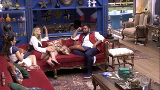 Wanessa Camargo feet photo thumbnail