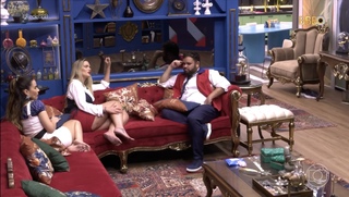 Wanessa Camargo feet photo thumbnail