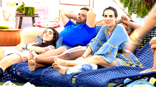 Wanessa Camargo feet photo thumbnail