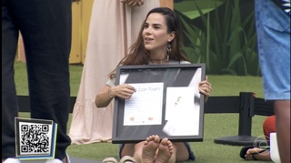 Wanessa Camargo feet photo thumbnail