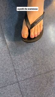 Wanessa Camargo feet photo thumbnail