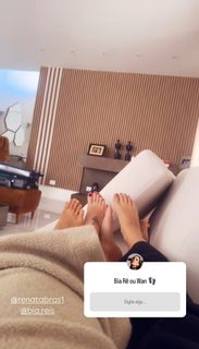 Wanessa Camargo feet photo thumbnail