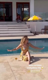 Wanessa Camargo feet photo thumbnail