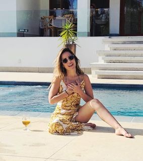 Wanessa Camargo feet photo thumbnail