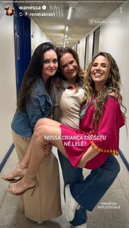 Wanessa Camargo feet photo thumbnail