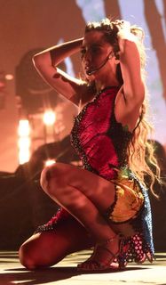 Wanessa Camargo feet photo thumbnail