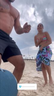 Wanessa Camargo feet photo thumbnail