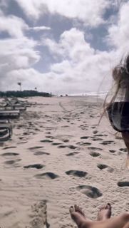 Wanessa Camargo feet photo thumbnail