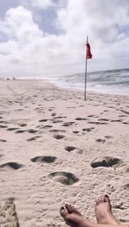 Wanessa Camargo feet photo thumbnail