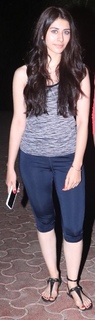 Warina Hussain feet photo 2