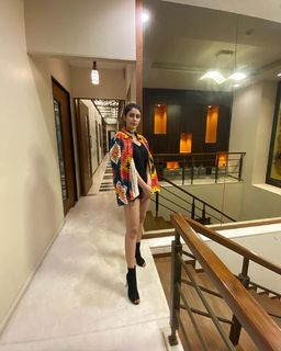 Warina Hussain feet photo 12