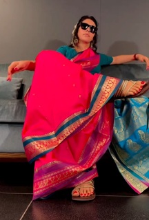Warina Hussain feet photo 16