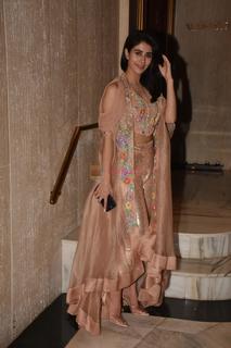 Warina Hussain feet photo 17