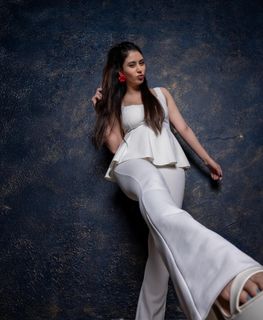 Warina Hussain feet photo 15