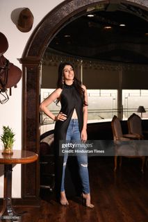 Warina Hussain feet photo 11
