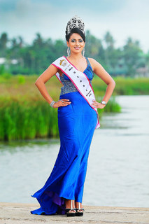 Warnakulasooriya Udari feet photo 17