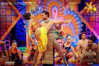 Warnakulasooriya Udari feet photo 10