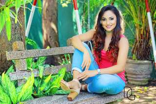 Warnakulasooriya Udari feet photo 6