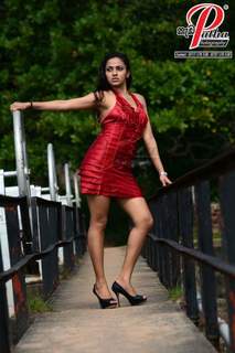 Warnakulasooriya Udari feet photo 8