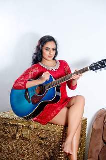 Warnakulasooriya Udari feet photo 8