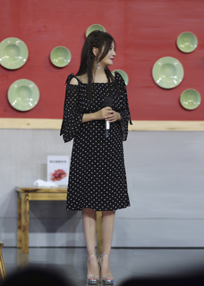 Wei Zhao feet photo 14